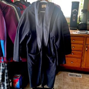 UGG Mens Leeland Robe Cotton Blend with Hood and front pockets